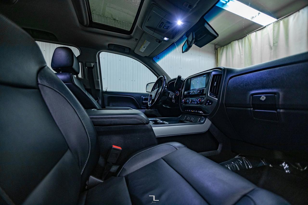 2018 Chevrolet Silverado 1500 4x4 Crew Cab LTZ Z71 Leather Roof Nav Red Deer AB