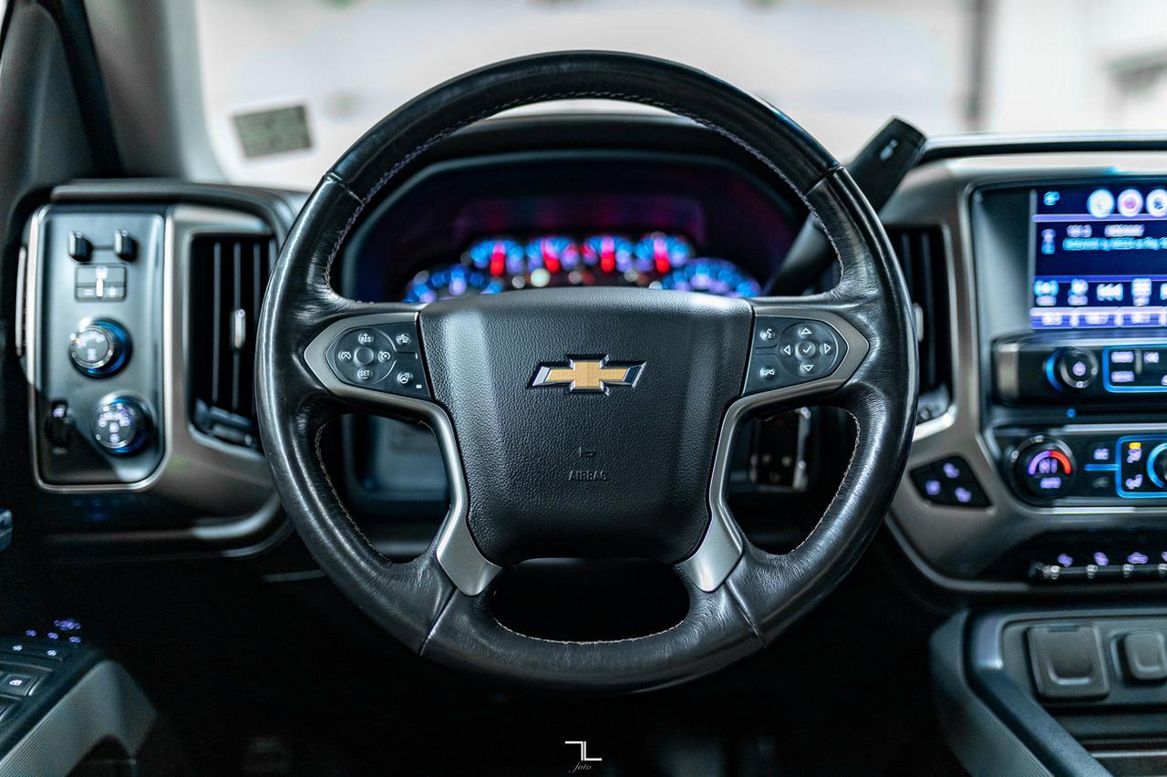 2018 Chevrolet Silverado 1500 4x4 Crew Cab LTZ Z71 Leather Roof Nav Red Deer AB