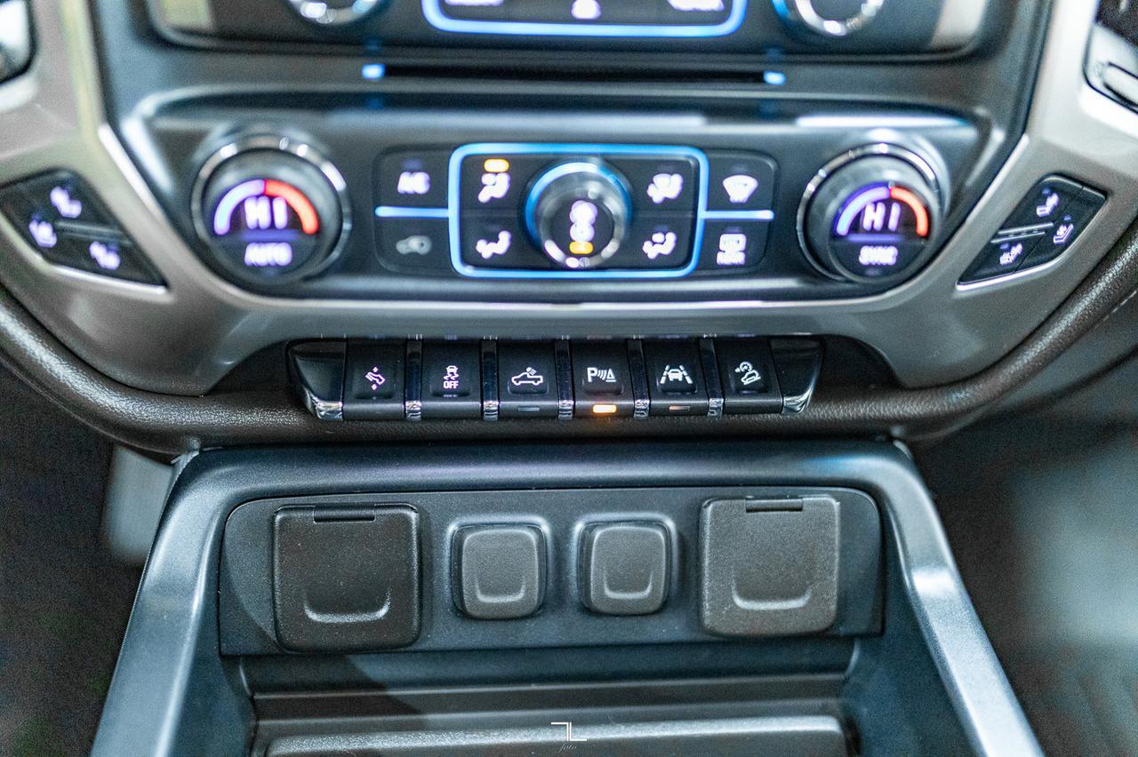 2018 Chevrolet Silverado 1500 4x4 Crew Cab LTZ Z71 Leather Roof Nav Red Deer AB