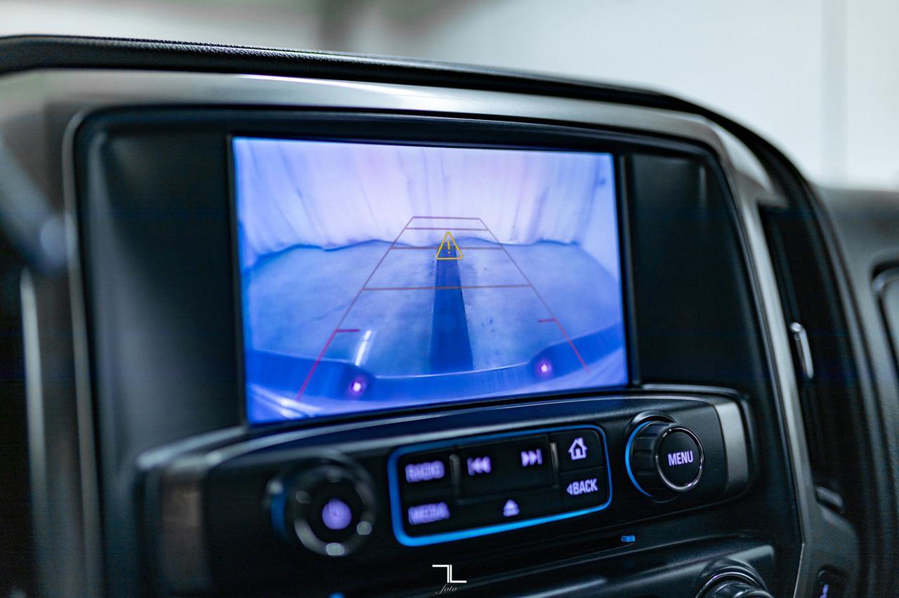 2018 Chevrolet Silverado 1500 4x4 Crew Cab LTZ Z71 Leather Roof Nav Red Deer AB