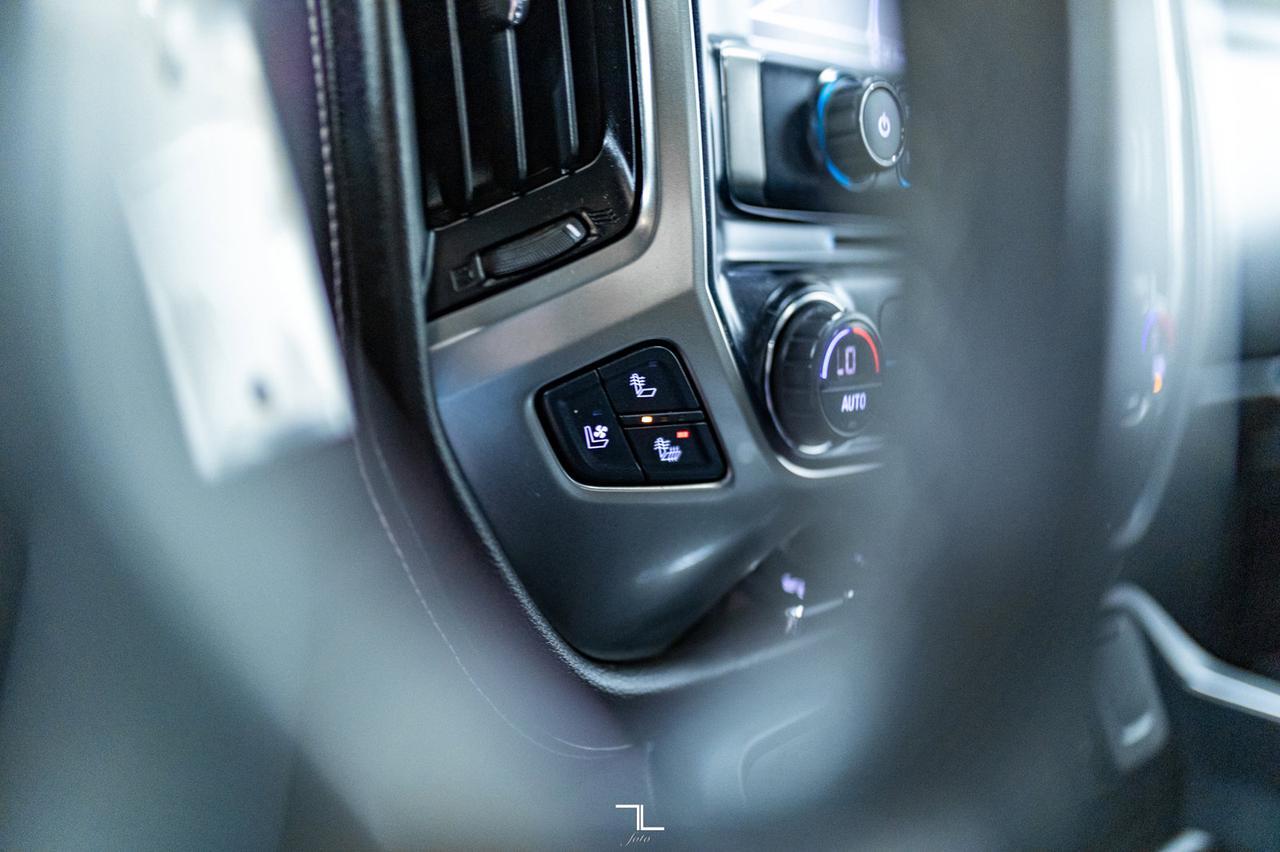 2018 Chevrolet Silverado 1500 4x4 Crew Cab LTZ Z71 Leather Roof Nav Red Deer AB