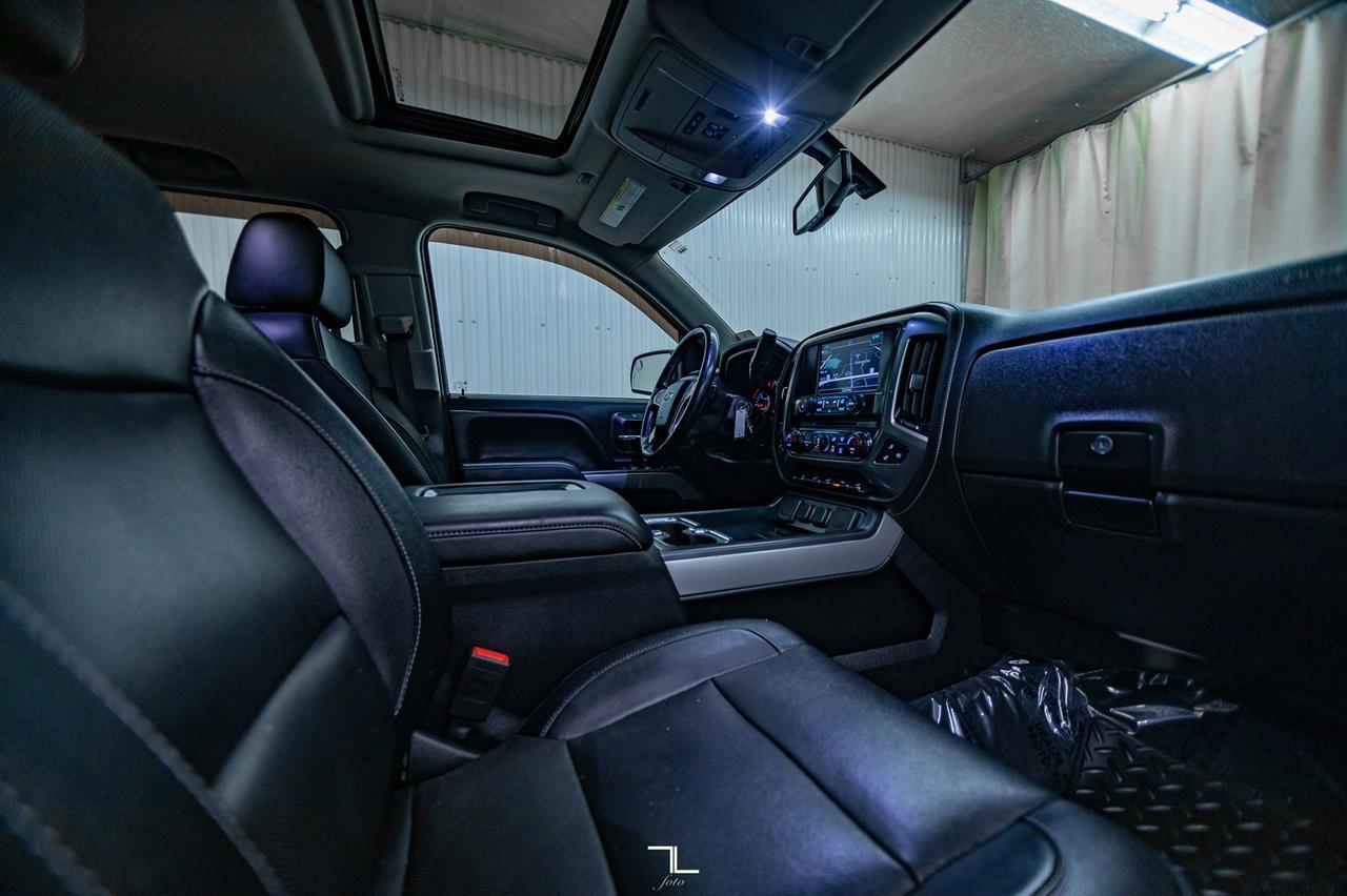 2018 Chevrolet Silverado 1500 4x4 Crew Cab LTZ Z71 Leather Roof Nav Red Deer AB