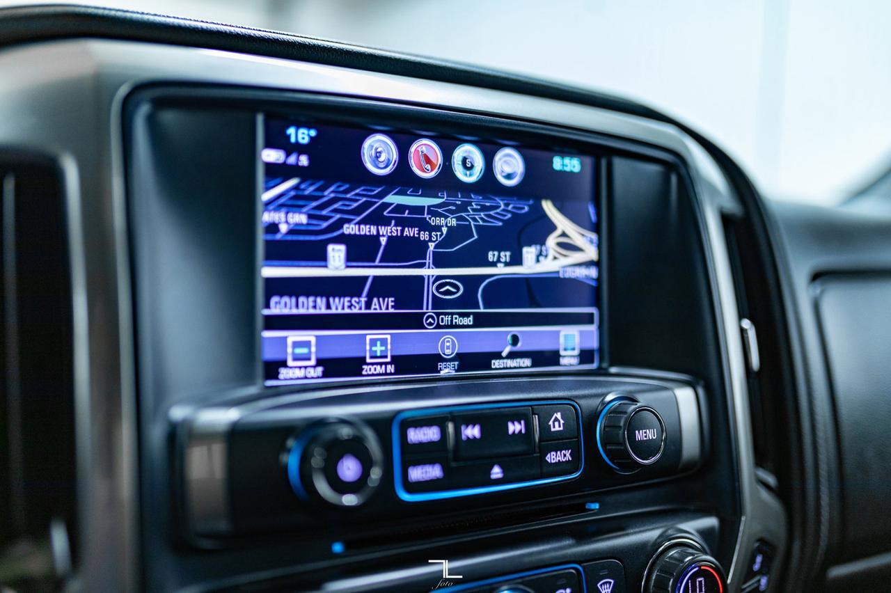 2018 Chevrolet Silverado 1500 4x4 Crew Cab LTZ Z71 Leather Roof Nav Red Deer AB