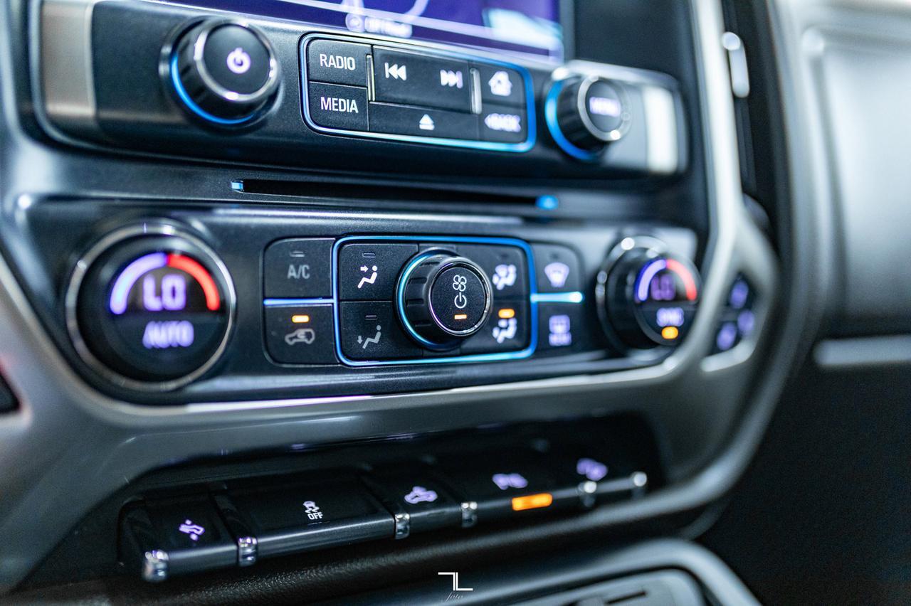 2018 Chevrolet Silverado 1500 4x4 Crew Cab LTZ Z71 Leather Roof Nav Red Deer AB