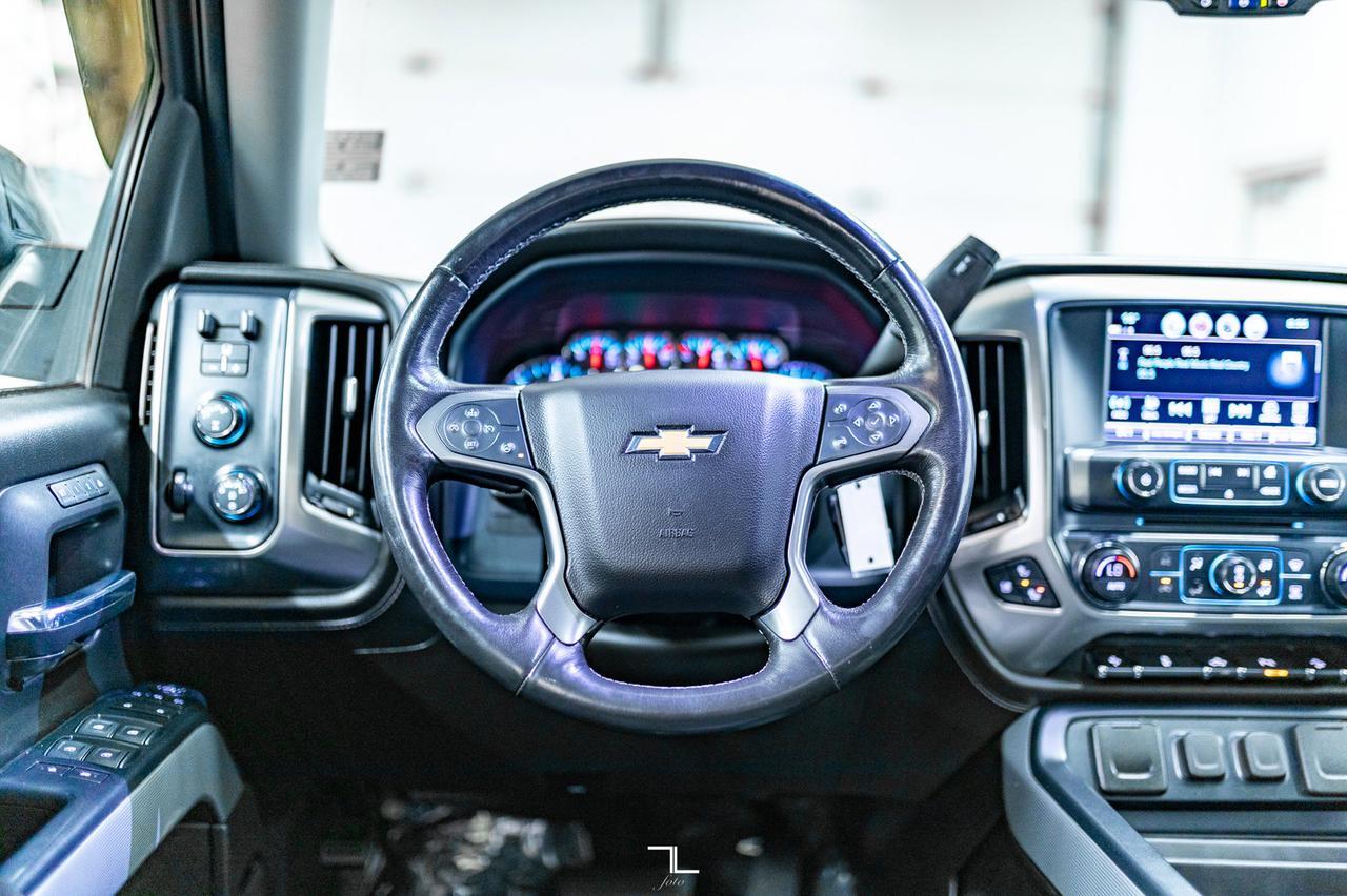 2018 Chevrolet Silverado 1500 4x4 Crew Cab LTZ Z71 Leather Roof Nav Red Deer AB