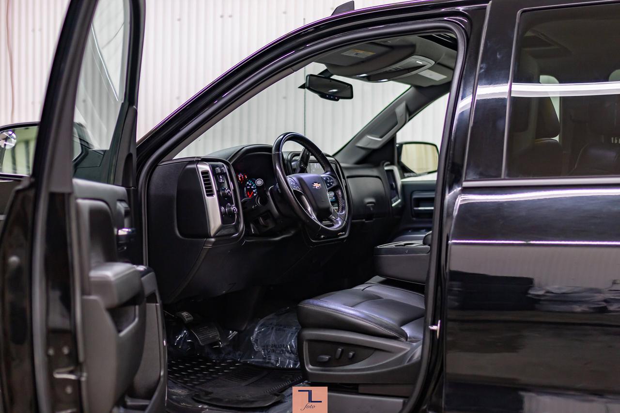 2018 Chevrolet Silverado 1500 4x4 Crew Cab LTZ Z71 Longbox Leather Roof BCam Red Deer AB