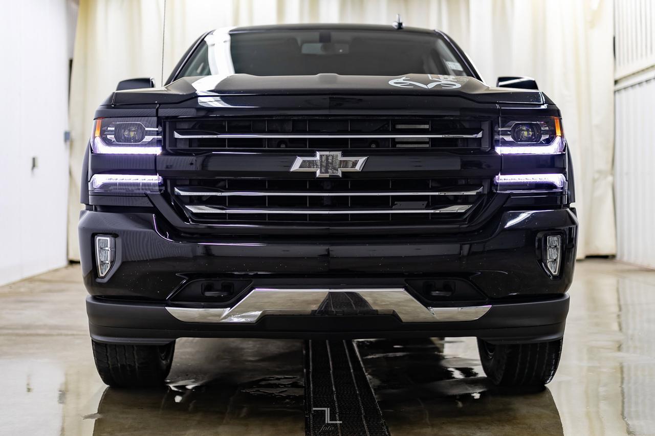 2018 Chevrolet Silverado 1500 4x4 Crew Cab LTZ Z71 Real Tree Edition Red Deer AB