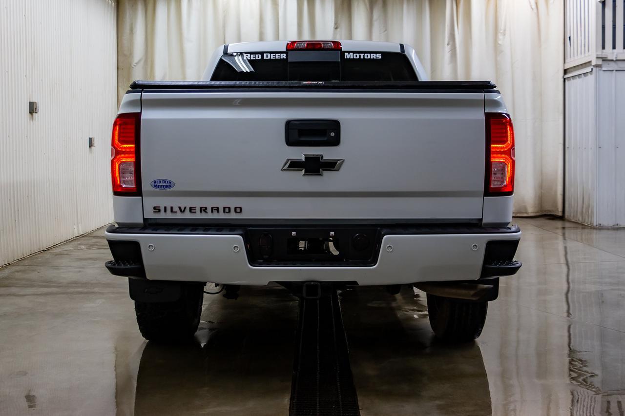 2018 Chevrolet Silverado 1500 4x4 Crew Cab SLT Z71 Leather Roof Nav Red Deer AB