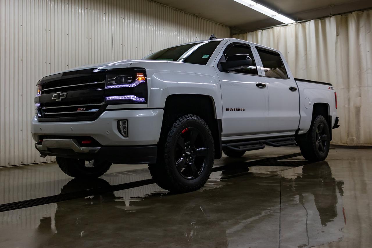 2018 Chevrolet Silverado 1500 4x4 Crew Cab SLT Z71 Leather Roof Nav Red Deer AB