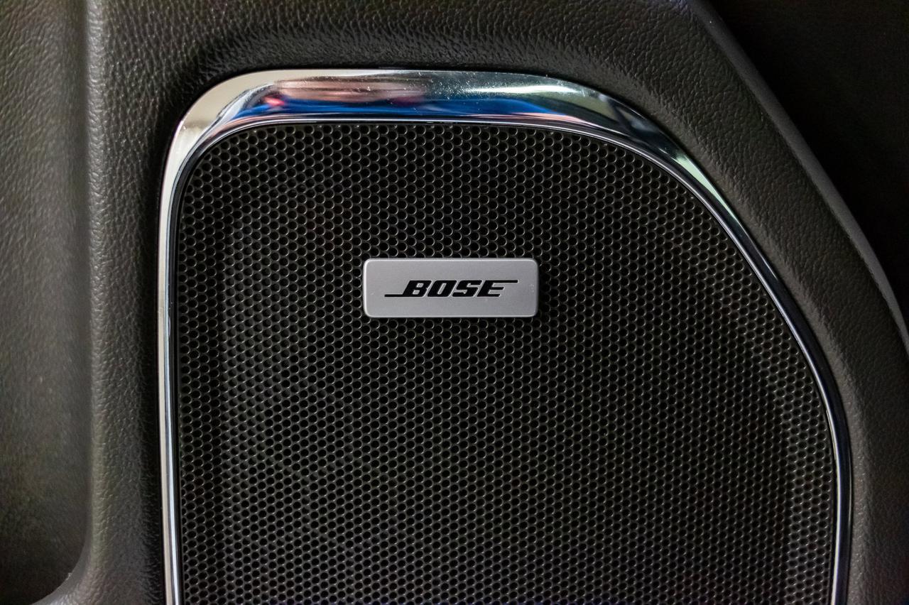 2018 Chevrolet Silverado 1500 4x4 Crew Cab SLT Z71 Leather Roof Nav Red Deer AB