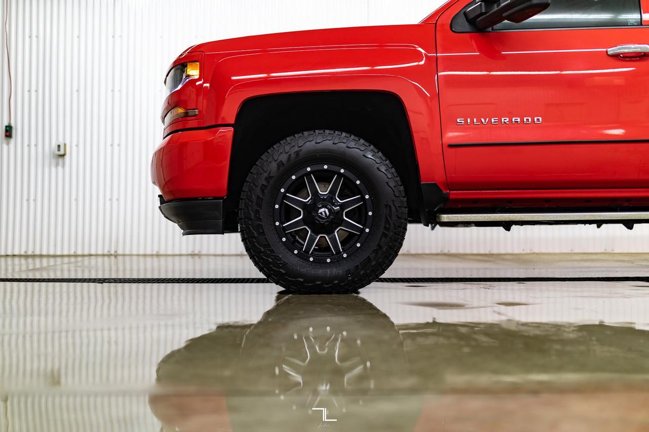 2018 Chevrolet Silverado 1500 4x4 Double Cab Custom BCam Red Deer AB