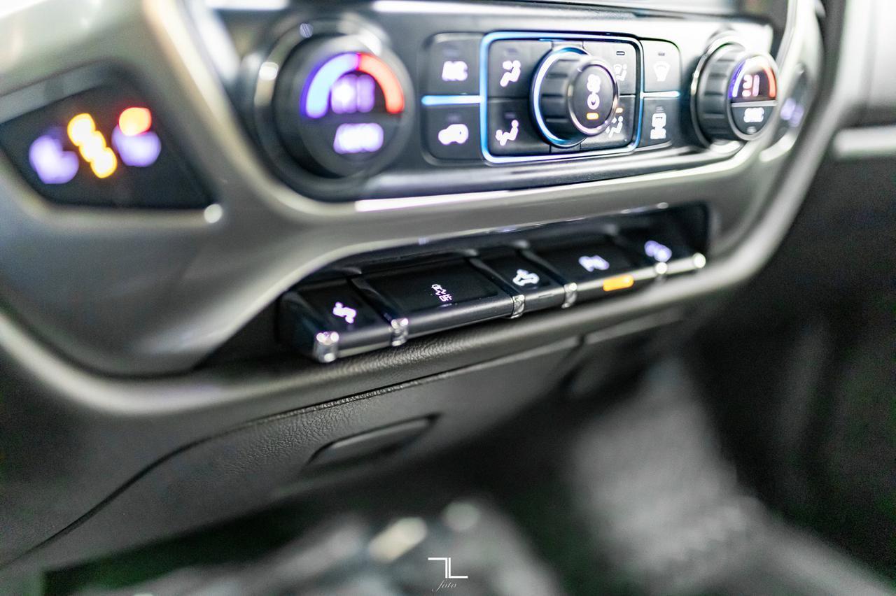 2018 Chevrolet Silverado 1500 4x4 Double Cab LT Z71 True North Leather BCam Red Deer AB