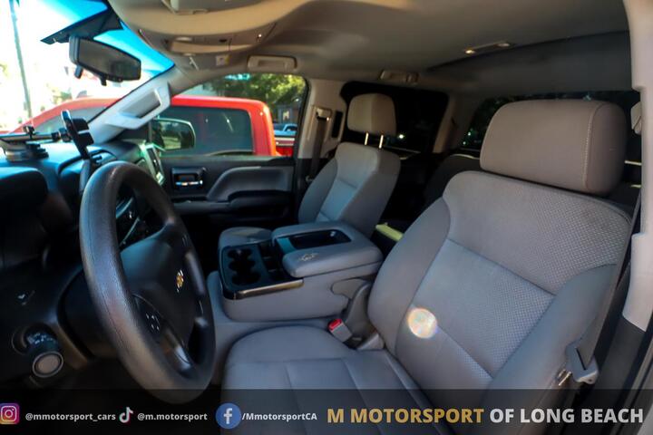 2018 Chevrolet Silverado 1500 Crew Cab Custom Pickup 4D 5 3/4 ft Long Beach CA 2018 Chevrolet Silverado 1500 Crew Cab Custom Pickup 4D 5 3/4 ft Long Beach CA