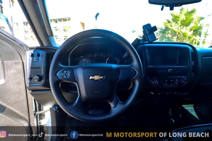 2018 Chevrolet Silverado 1500 Crew Cab Custom Pickup 4D 5 3/4 ft Long Beach CA 2018 Chevrolet Silverado 1500 Crew Cab Custom Pickup 4D 5 3/4 ft Long Beach CA