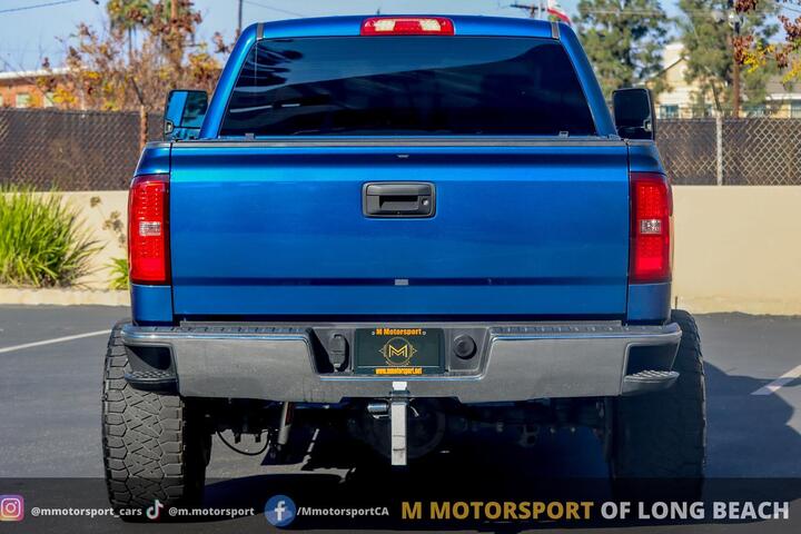 2018 Chevrolet Silverado 1500 Crew Cab LT Pickup 4D 5 3/4 ft Long Beach CA