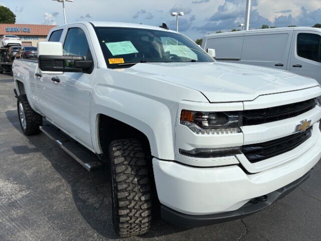 2018 Chevrolet Silverado 1500 Custom Extended Cab Medium Bed 1CX Charlotte NC