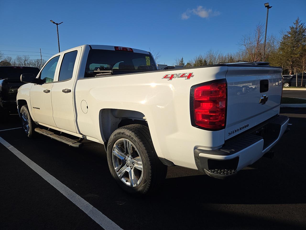 2018 Chevrolet Silverado 1500 Custom