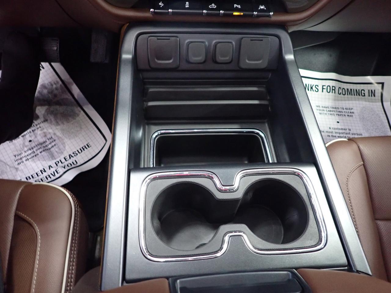 2018 Chevrolet Silverado 1500 High Country 4WD CREW CAB LEATHER NAVI SUNROOF Listowel ON