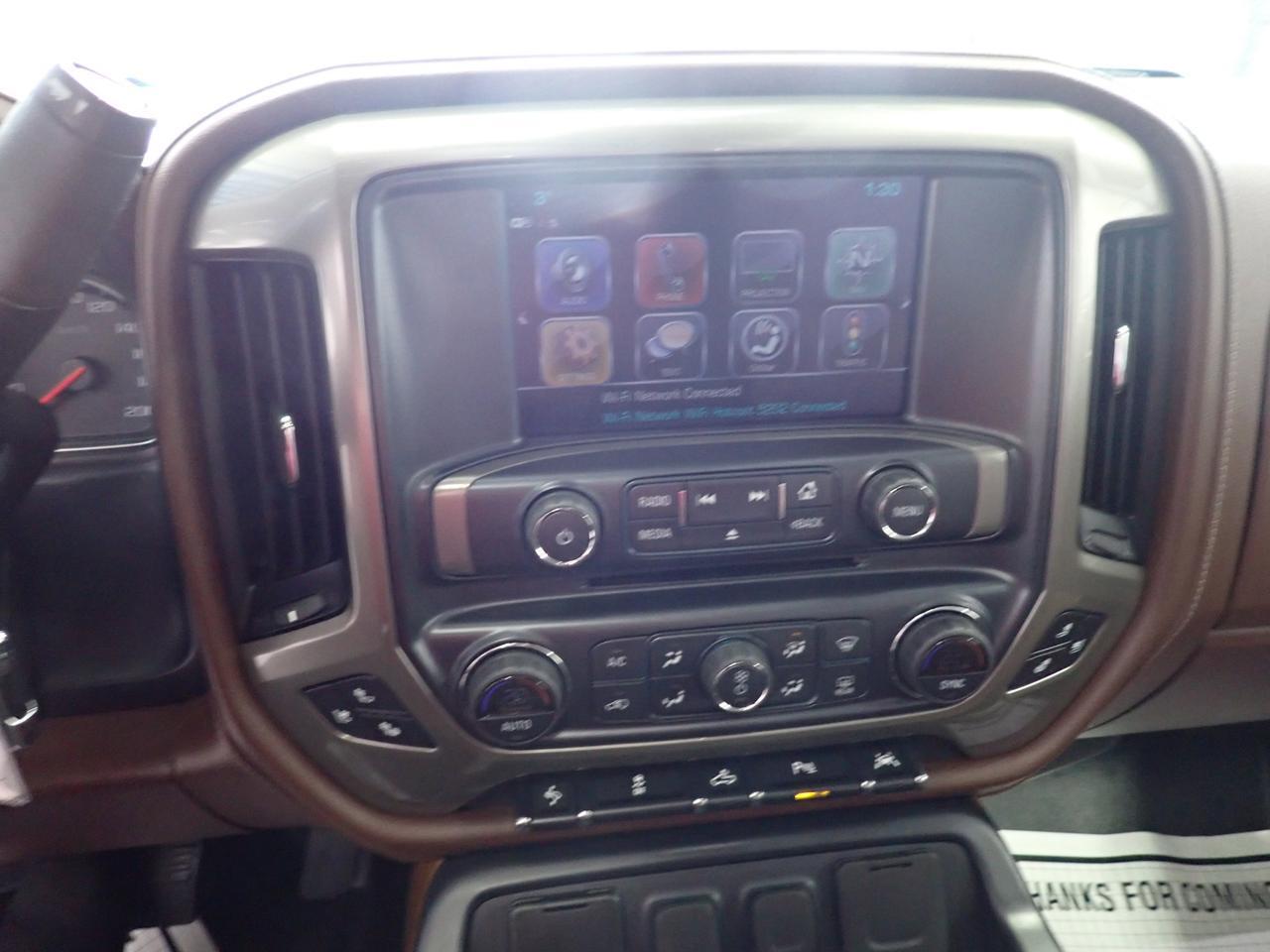 2018 Chevrolet Silverado 1500 High Country 4WD CREW CAB LEATHER NAVI SUNROOF Listowel ON