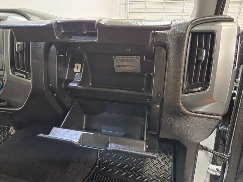 2018 Chevrolet Silverado 1500 LT 2WD 5.3L V8 Touch Screen Camera NEW Tires FREE WARRANTY Arlington TX