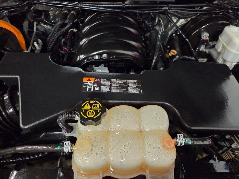 2018 Chevrolet Silverado 1500 LT 4WD 5.3L V8 Touch Screen Camera NEW Tires FREE WARRANTY Arlington TX