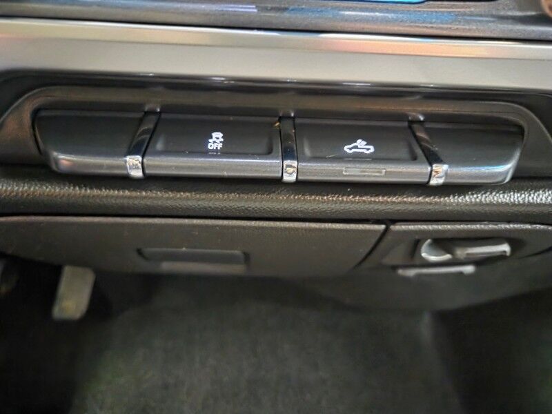 2018 Chevrolet Silverado 1500 LT 4WD 5.3L V8 Touch Screen Camera NEW Tires FREE WARRANTY Arlington TX