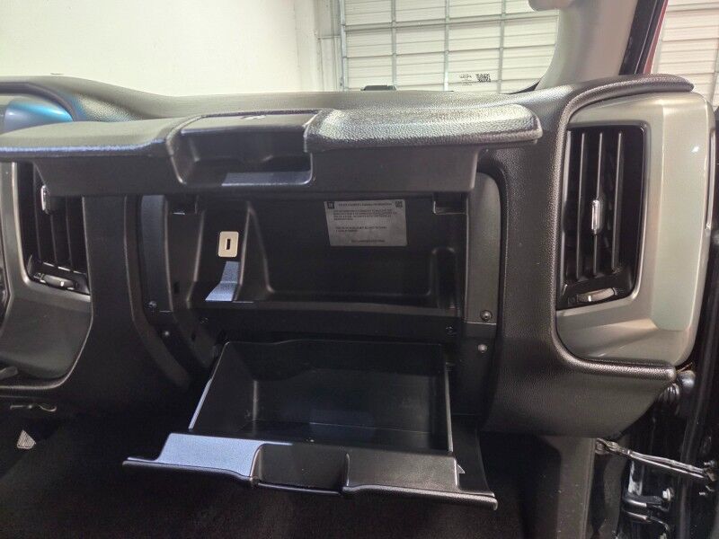 2018 Chevrolet Silverado 1500 LT 4WD 5.3L V8 Touch Screen Camera NEW Tires FREE WARRANTY Arlington TX