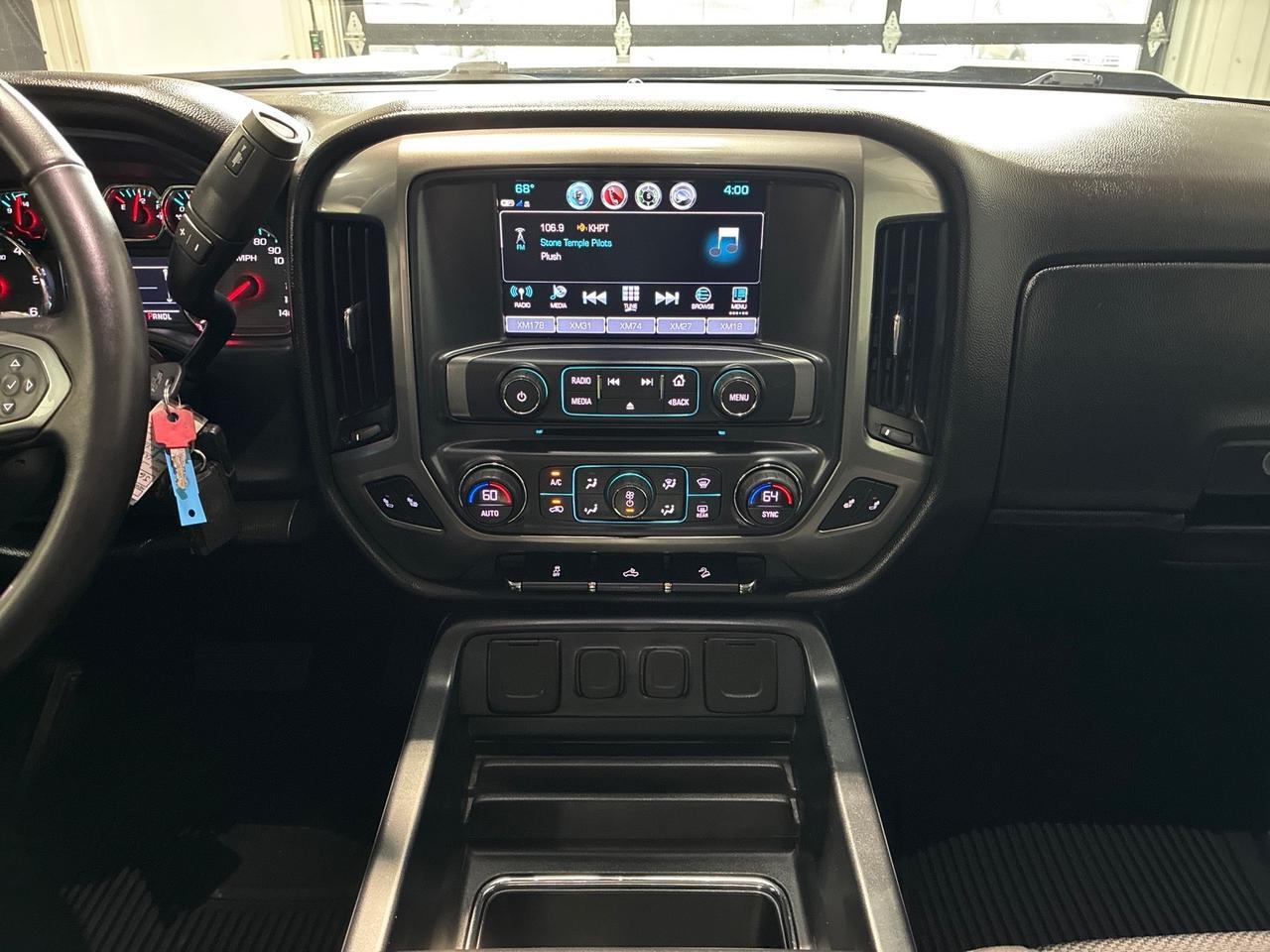 2018 Chevrolet Silverado 1500 LT, 4x4, 5.3L V8, Bucket Seats, Texas Edition, Leveling Kit Houston TX