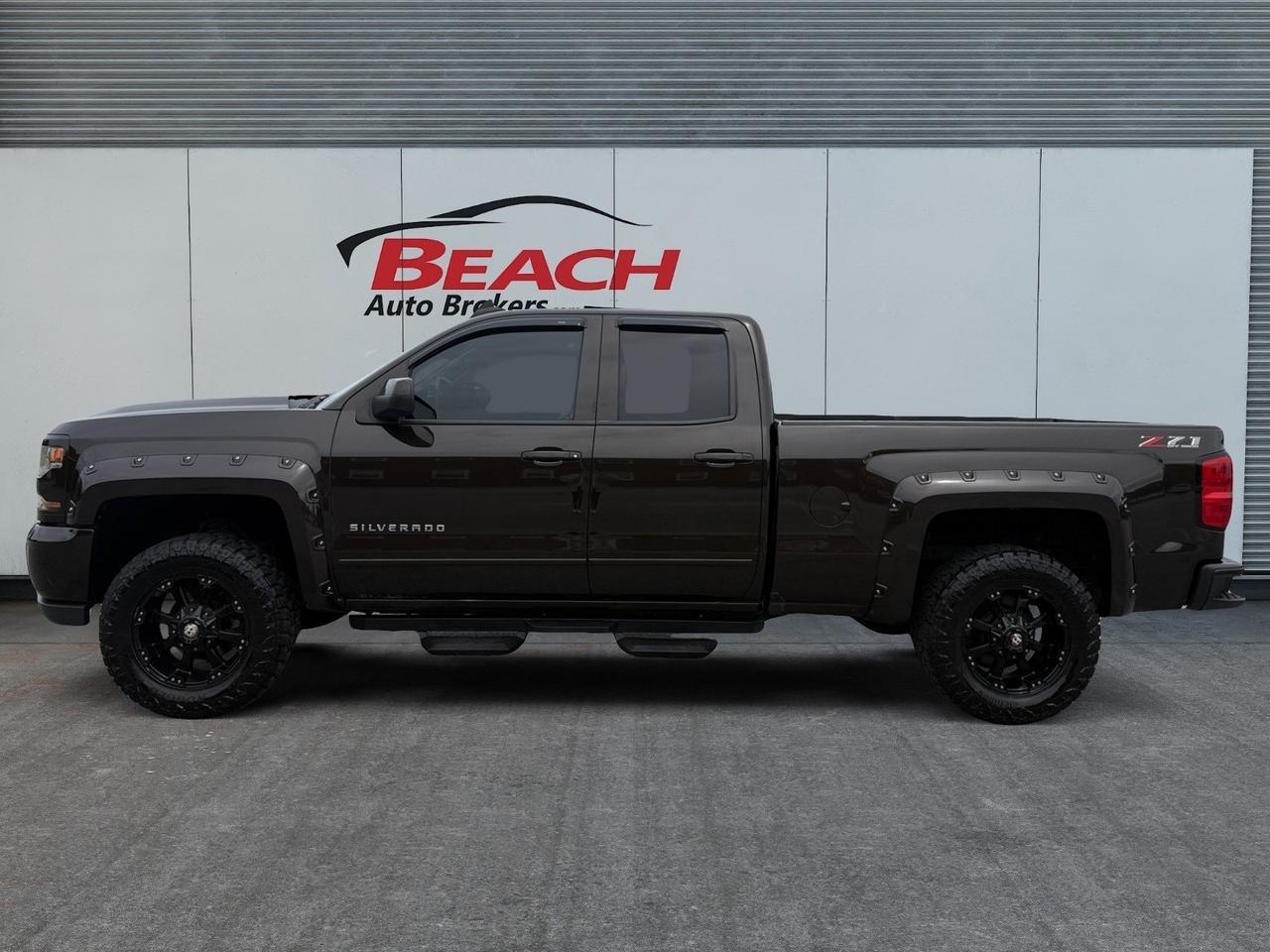 2018 Chevrolet Silverado 1500 LT, BED LINER, TOW PACKAGE , RUNNING BOARDS, BACKUP CAMERA, POWER MIRRORS, BLUETOOTH, CLEAN CARFAX! Norfolk VA