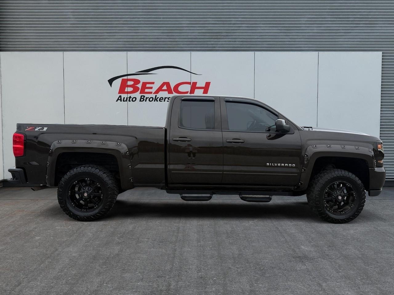 2018 Chevrolet Silverado 1500 LT, BED LINER, TOW PACKAGE , RUNNING BOARDS, BACKUP CAMERA, POWER MIRRORS, BLUETOOTH, CLEAN CARFAX! Norfolk VA