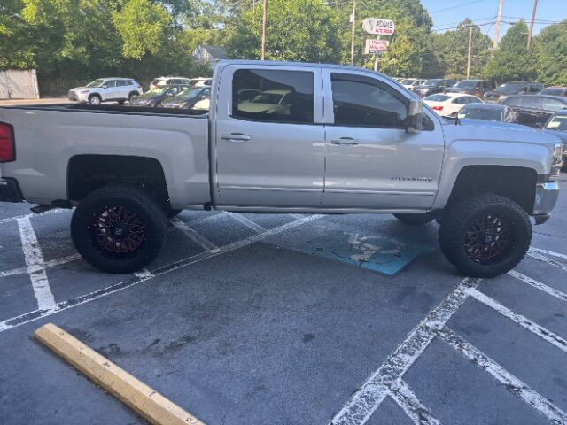 2018 Chevrolet Silverado 1500 LT Crew Cab Long Box 2WD