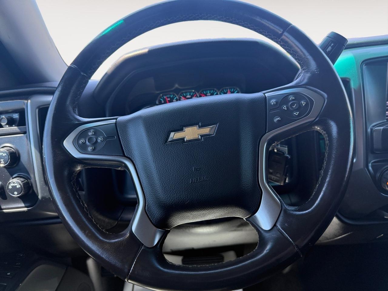 2018 Chevrolet Silverado 1500 LT, HEATED SEATS, BLUETOOTH, POWER MIRRORS, TOW HOOKS, TOW PACKAGE, REMOTE KEYLESS ENTRY, CORNER REAR BUMPER STEP, TONNEAU COVER RUNNING BOARDS, XD SERIES WHEELS, CLEAN CARFAX! Norfolk VA
