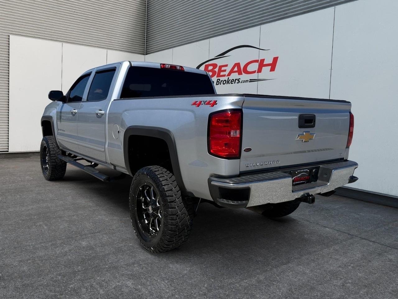 2018 Chevrolet Silverado 1500 LT, HEATED SEATS, BLUETOOTH, POWER MIRRORS, TOW HOOKS, TOW PACKAGE, REMOTE KEYLESS ENTRY, CORNER REAR BUMPER STEP, TONNEAU COVER RUNNING BOARDS, XD SERIES WHEELS, CLEAN CARFAX! Norfolk VA