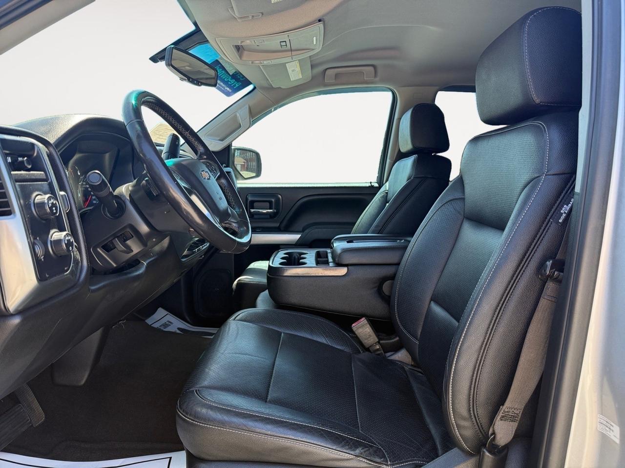 2018 Chevrolet Silverado 1500 LT, HEATED SEATS, BLUETOOTH, POWER MIRRORS, TOW HOOKS, TOW PACKAGE, REMOTE KEYLESS ENTRY, CORNER REAR BUMPER STEP, TONNEAU COVER RUNNING BOARDS, XD SERIES WHEELS, CLEAN CARFAX!