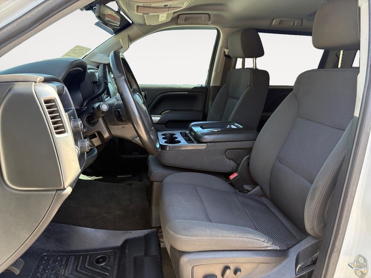 2018 Chevrolet Silverado 1500 LT, TOW PACKAGE, GARAGE DOOR OPENER, REAR BUMPER STEP, BACKUP CAMERA, APPLE CARPLAY/ANDROID AUTO, NAVIGATION, COME TEST DRIVE THIS CHEVY TODAY! Virginia Beach VA