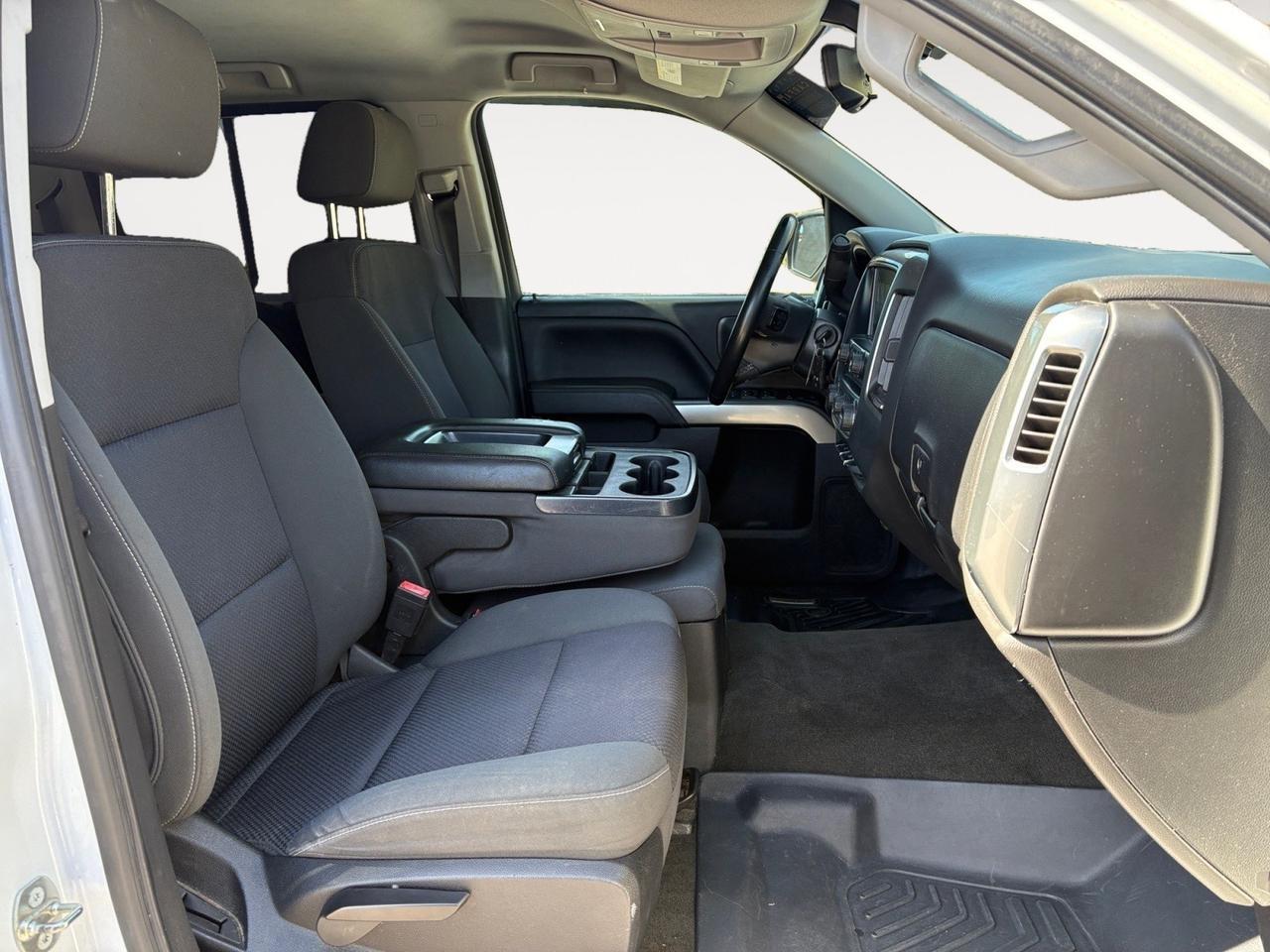 2018 Chevrolet Silverado 1500 LT, TOW PACKAGE, GARAGE DOOR OPENER, REAR BUMPER STEP, BACKUP CAMERA, APPLE CARPLAY/ANDROID AUTO, NAVIGATION, COME TEST DRIVE THIS CHEVY TODAY! Virginia Beach VA