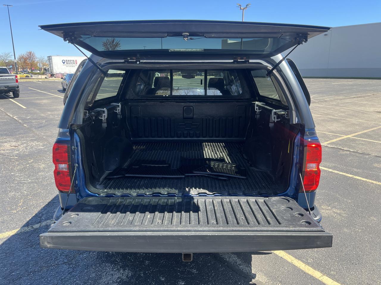 2018 Chevrolet Silverado 1500 LT Z71 Crew Cab 4WD 5.3L V8 AllStarEdt w/10-WayPowerDriverSeat HeatedSeats RemoteStart BlackBowties Saukville WI
