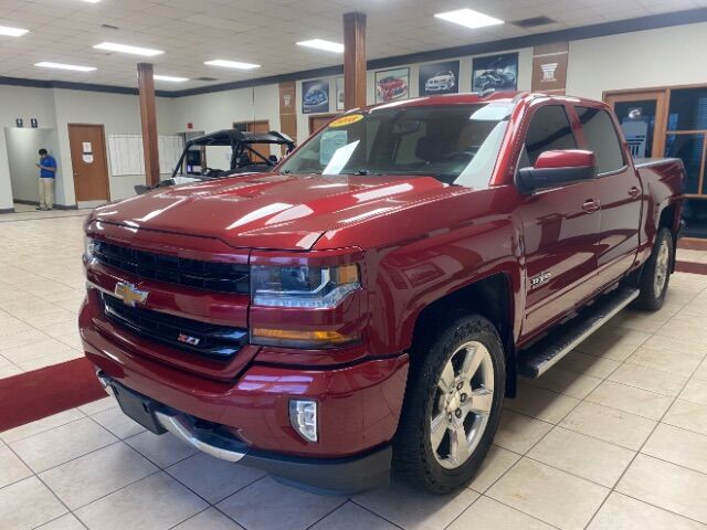 2018 Chevrolet Silverado 1500 LT Z71  Short Bed 2LT