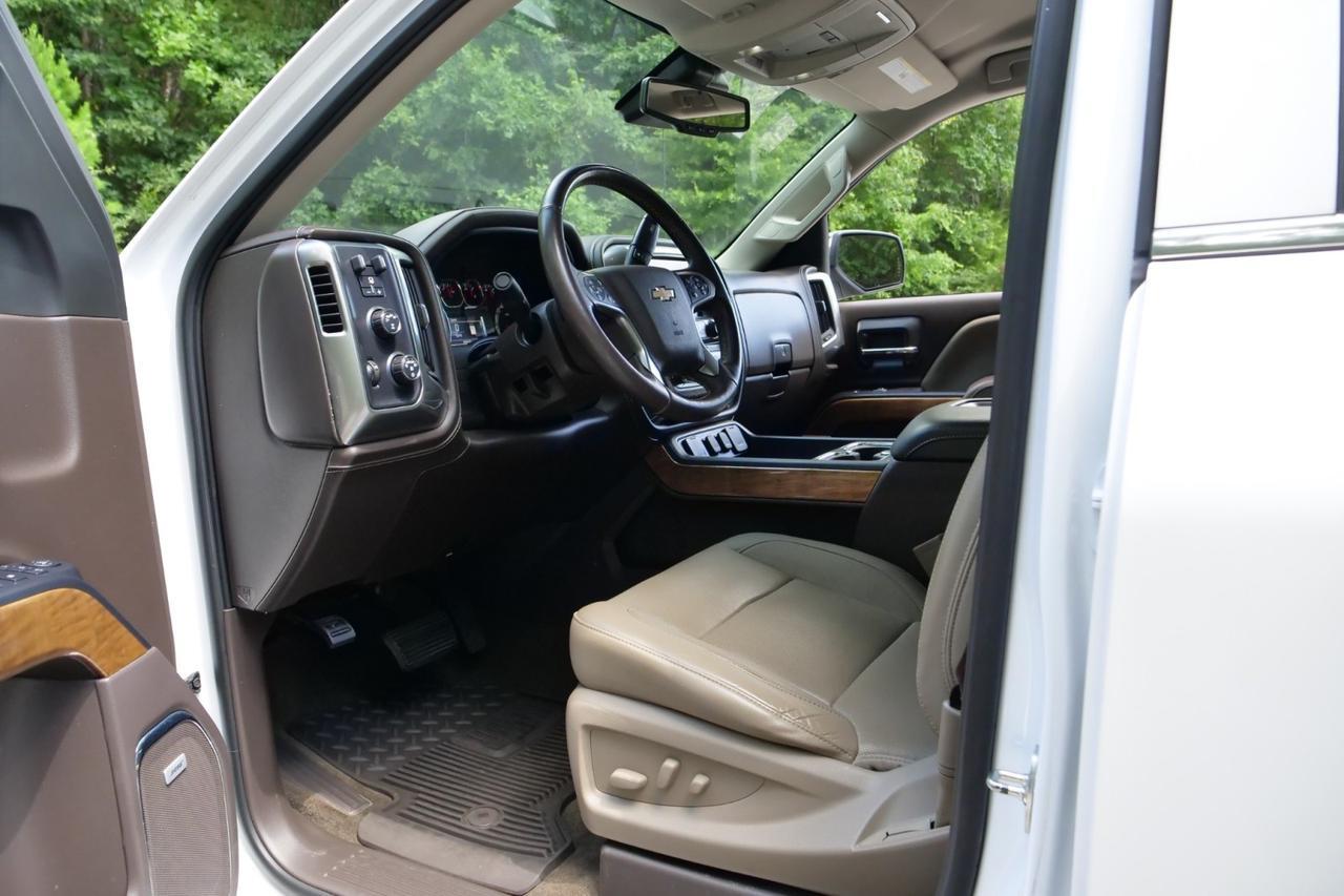 2018 Chevrolet Silverado 1500 LTZ 4X4 / Plus Package / Leather Seats / 5.3L V8! Lincolnton NC