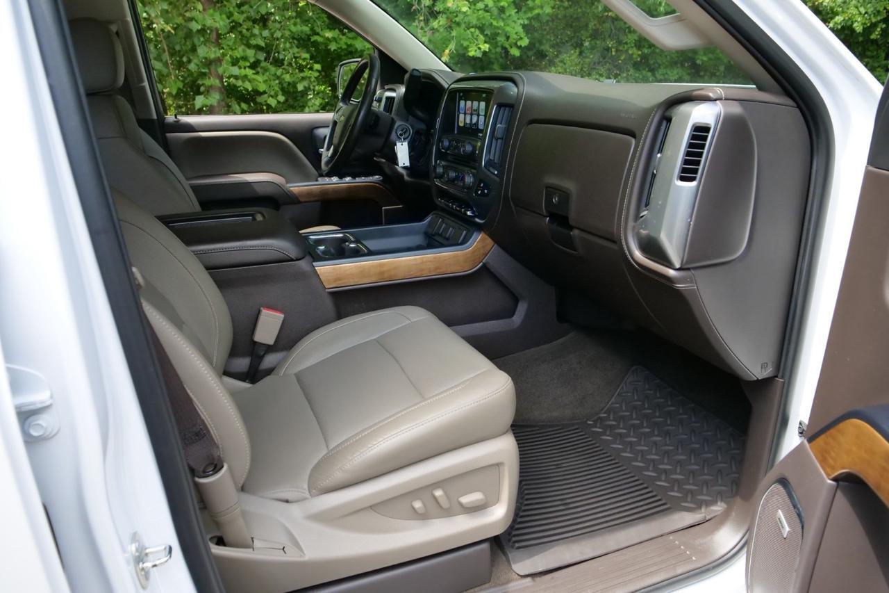 2018 Chevrolet Silverado 1500 LTZ 4X4 / Plus Package / Leather Seats / 5.3L V8! Lincolnton NC