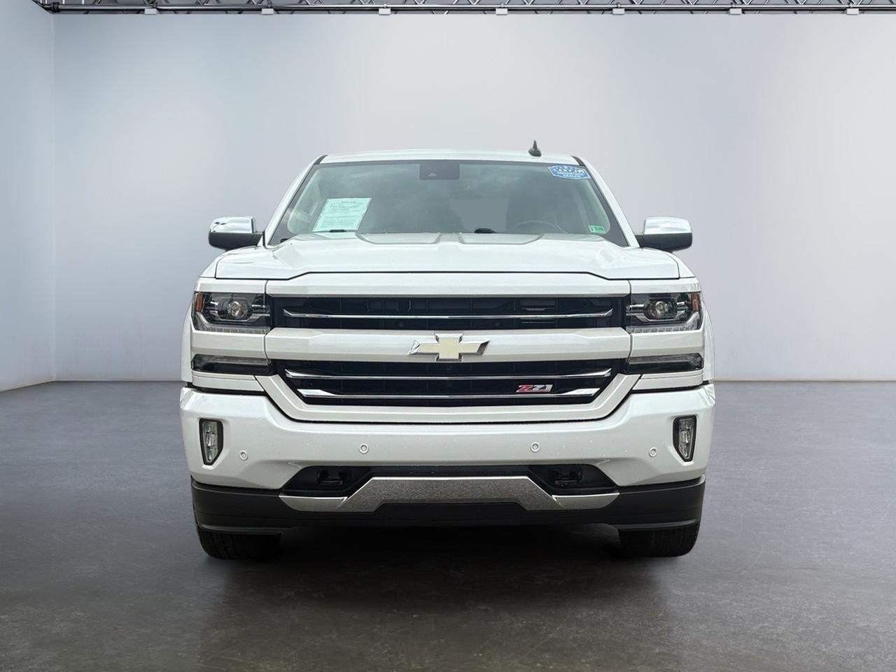 2018 Chevrolet Silverado 1500 LTZ CREW CAB 4X4 6.2L V8, LANE KEEP ASSIST, BLIND SPOT ALERT, HEATED & VENTILATED SEATS, NAVIGATION, TOW PACKAGE, REAR POWER SLIDING WINDOW, SUNROOF, BACKUP CAMERA, LOW MILEAGE, CLEAN CERTIFIED CARFAX, COME SEE THIS CHEVY TODAY! Virginia Beach VA