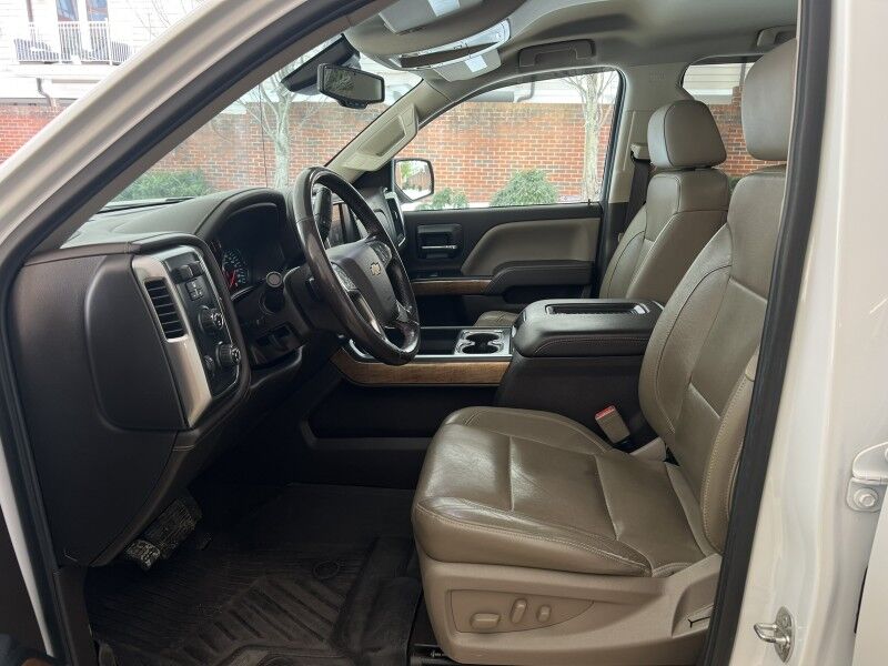 2018 Chevrolet Silverado 1500 LTZ Crew Cab 4WD Arlington VA