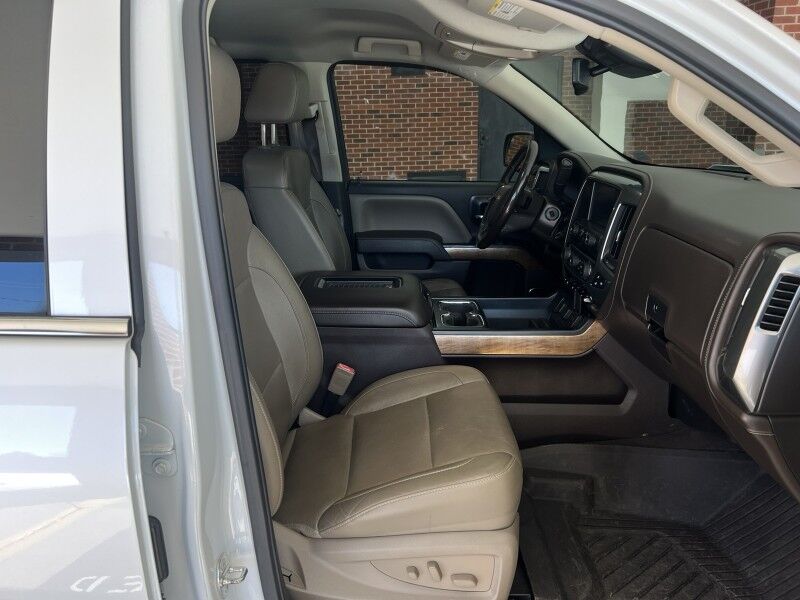 2018 Chevrolet Silverado 1500 LTZ Crew Cab 4WD Arlington VA