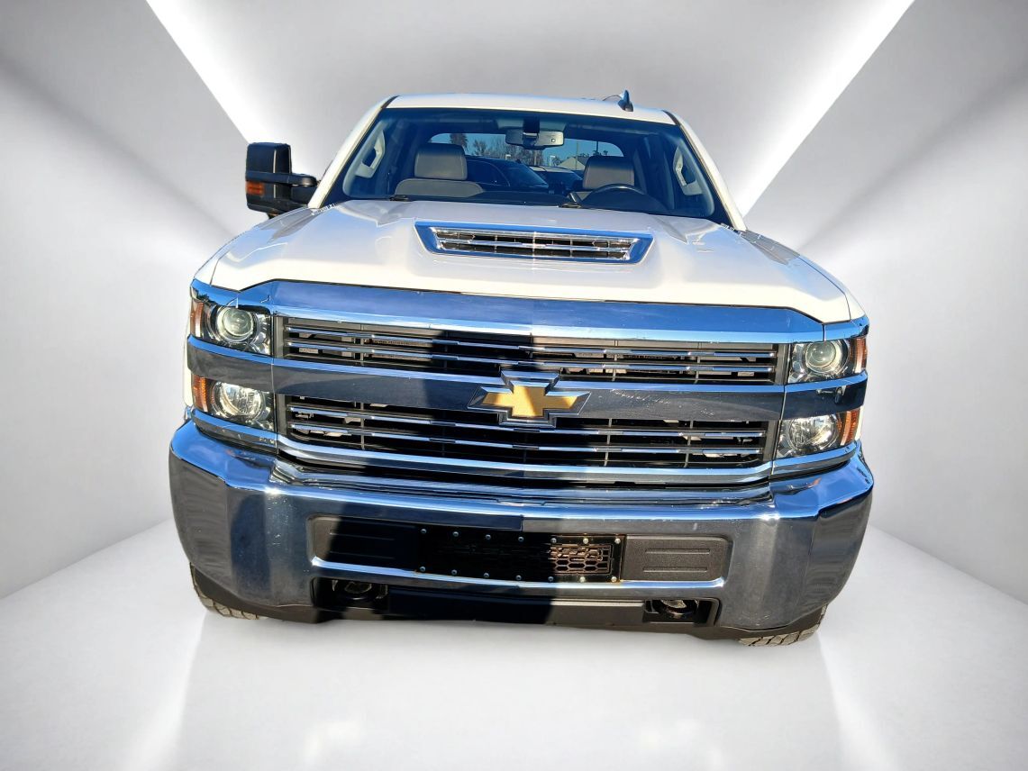 2018 Chevrolet Silverado 2500 HD Crew Cab LT Pickup 4D 8 ft