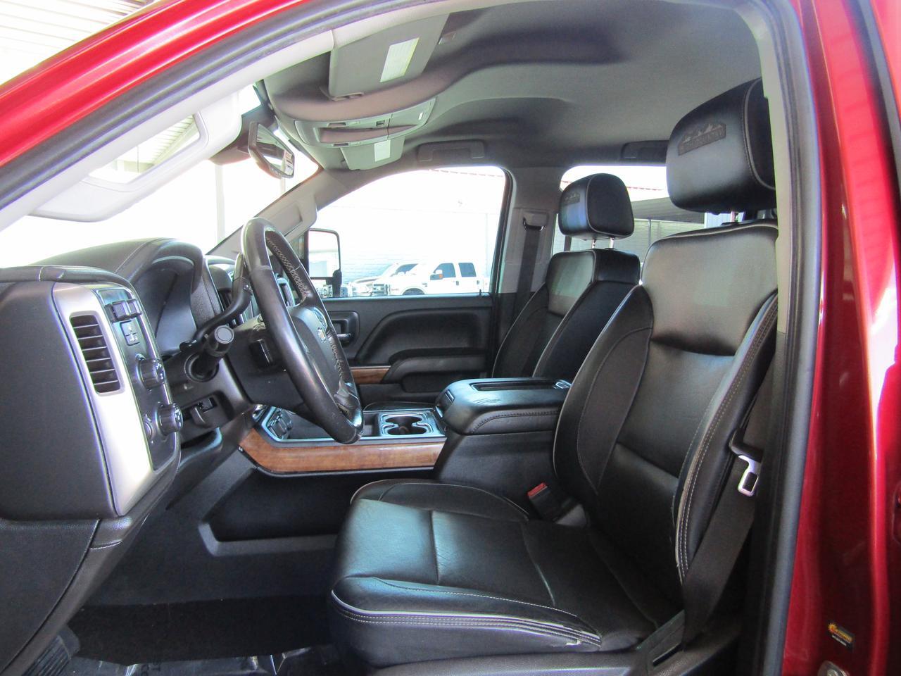 2018 Chevrolet Silverado 2500HD 4WD Crew Cab 153.7 High Country Grand Prairie TX