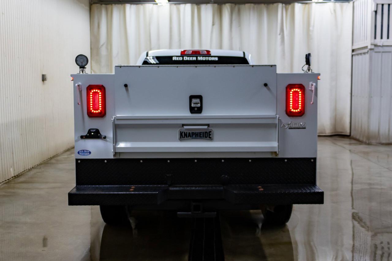 2018 Chevrolet Silverado 2500HD 4x4 Crew Cab LT Mechanic's Box Red Deer AB