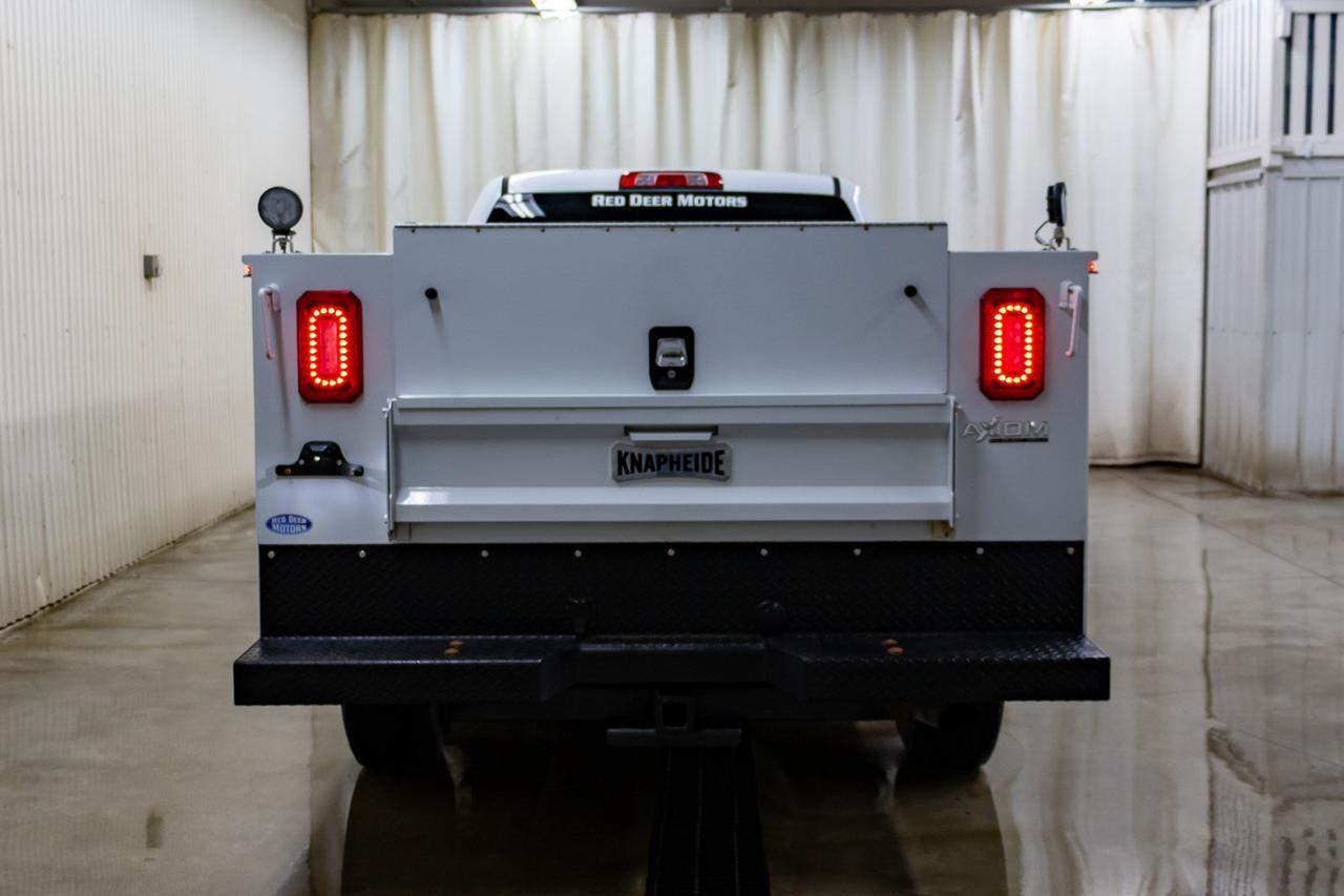 2018 Chevrolet Silverado 2500HD 4x4 Crew Cab LT Mechanic's Box Red Deer AB