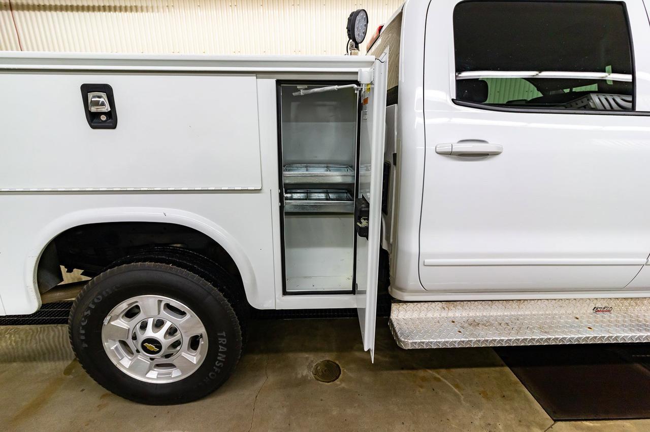 2018 Chevrolet Silverado 2500HD 4x4 Crew Cab LT Mechanic's Box Red Deer AB