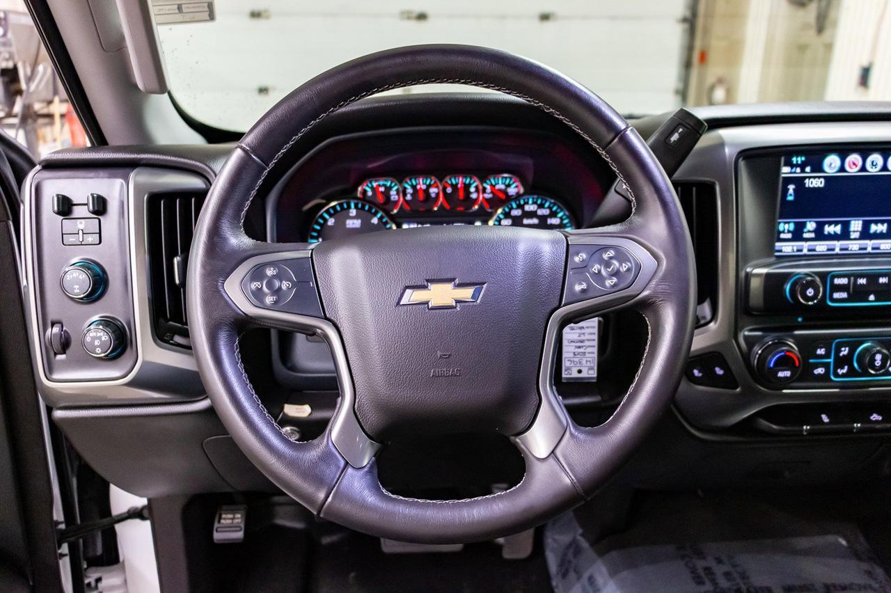 2018 Chevrolet Silverado 2500HD 4x4 Crew Cab LT Mechanic's Box Red Deer AB