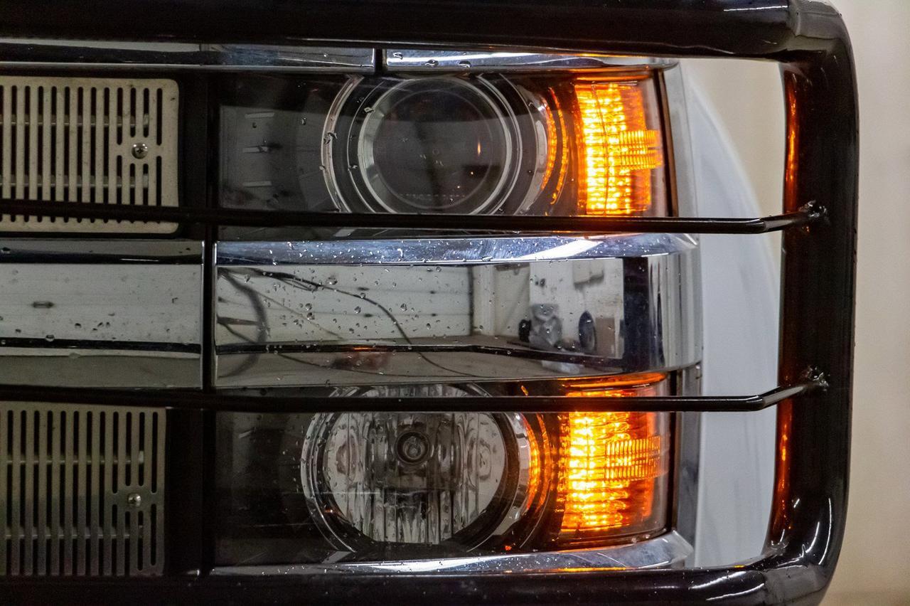 2018 Chevrolet Silverado 2500HD 4x4 Crew Cab LT Mechanic's Box Red Deer AB